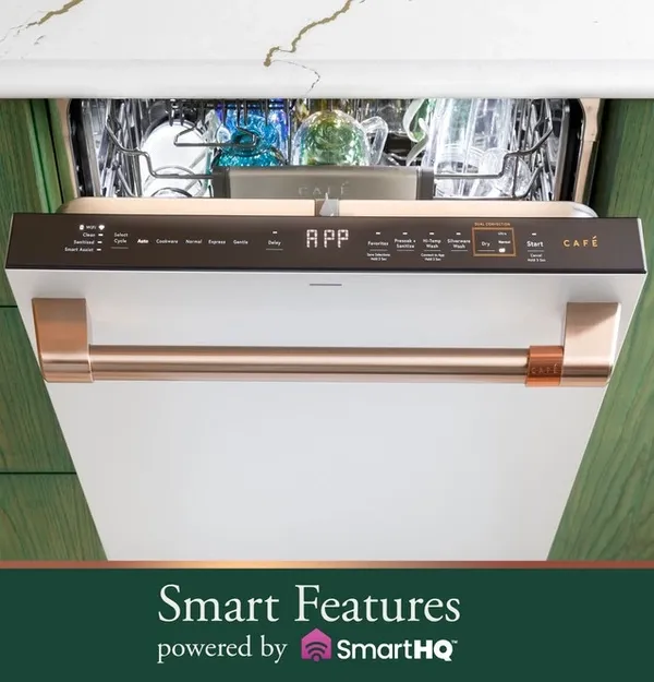 A graphic for the SmartHQ app with the Cafe CDT888P4VW2 dishwasher in the background 