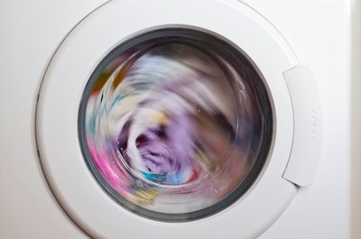 Clothes spinning in a front load washer