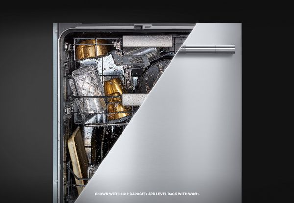 A graphic depicting the capacity inside of a JennAir dishwasher