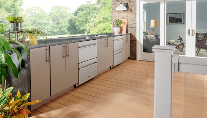 luxury outdoor kitchen featuring THOR products