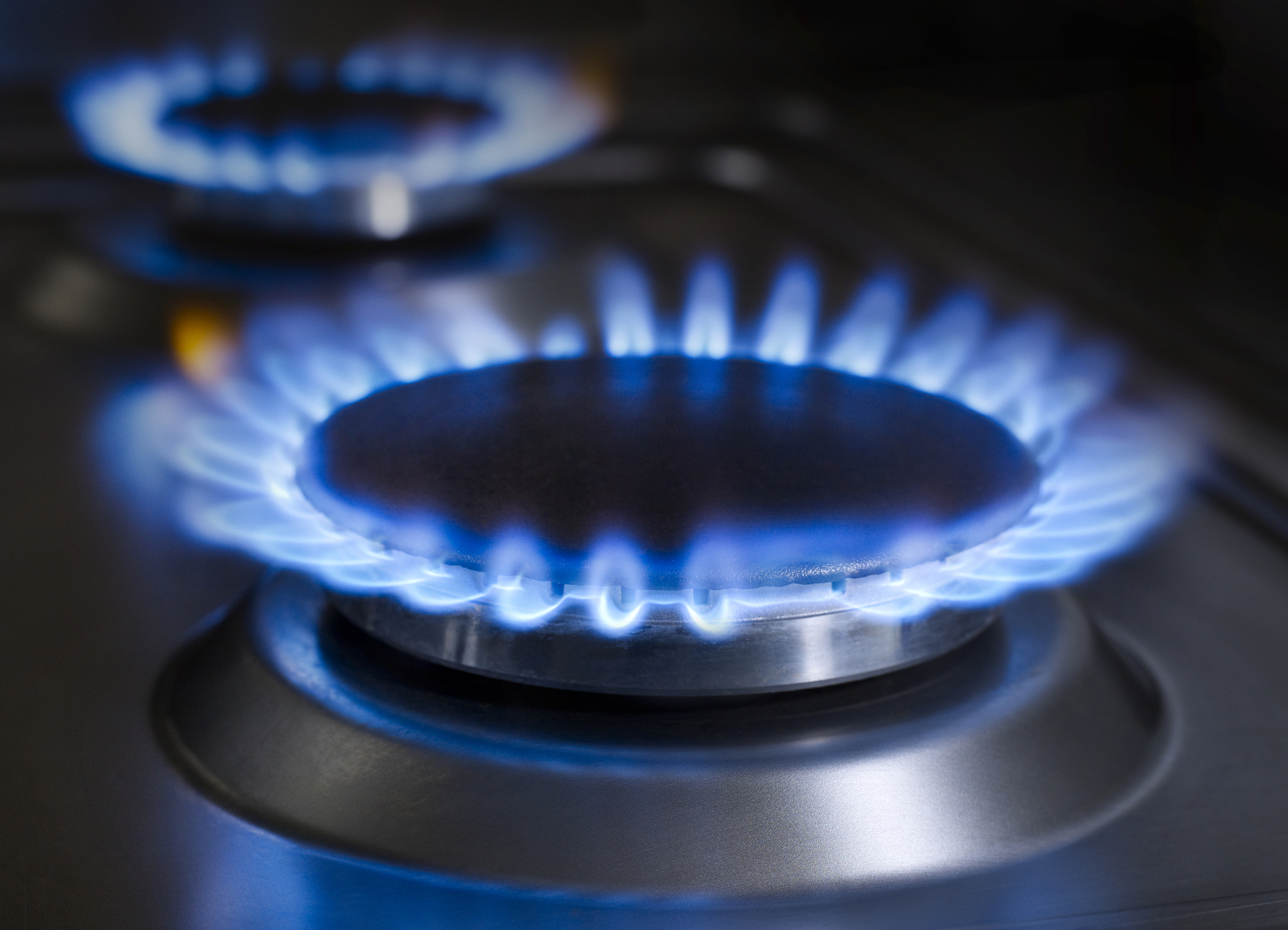 blue flames from gas cooktop