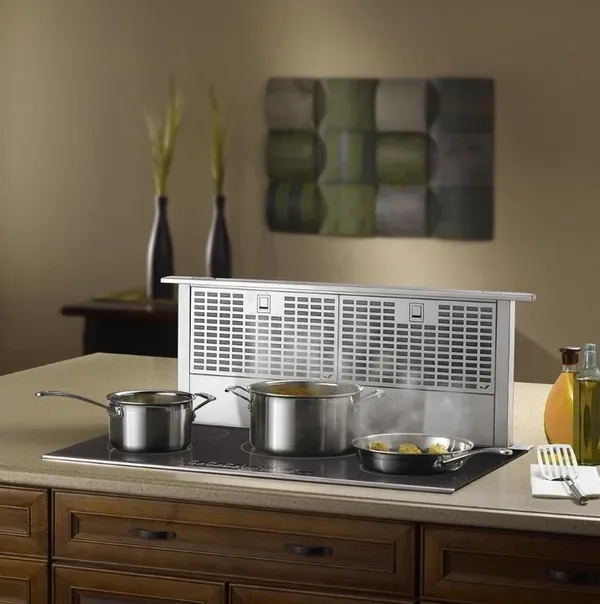 The JennAir JXD7036YS downdraft range in a kitchen island 