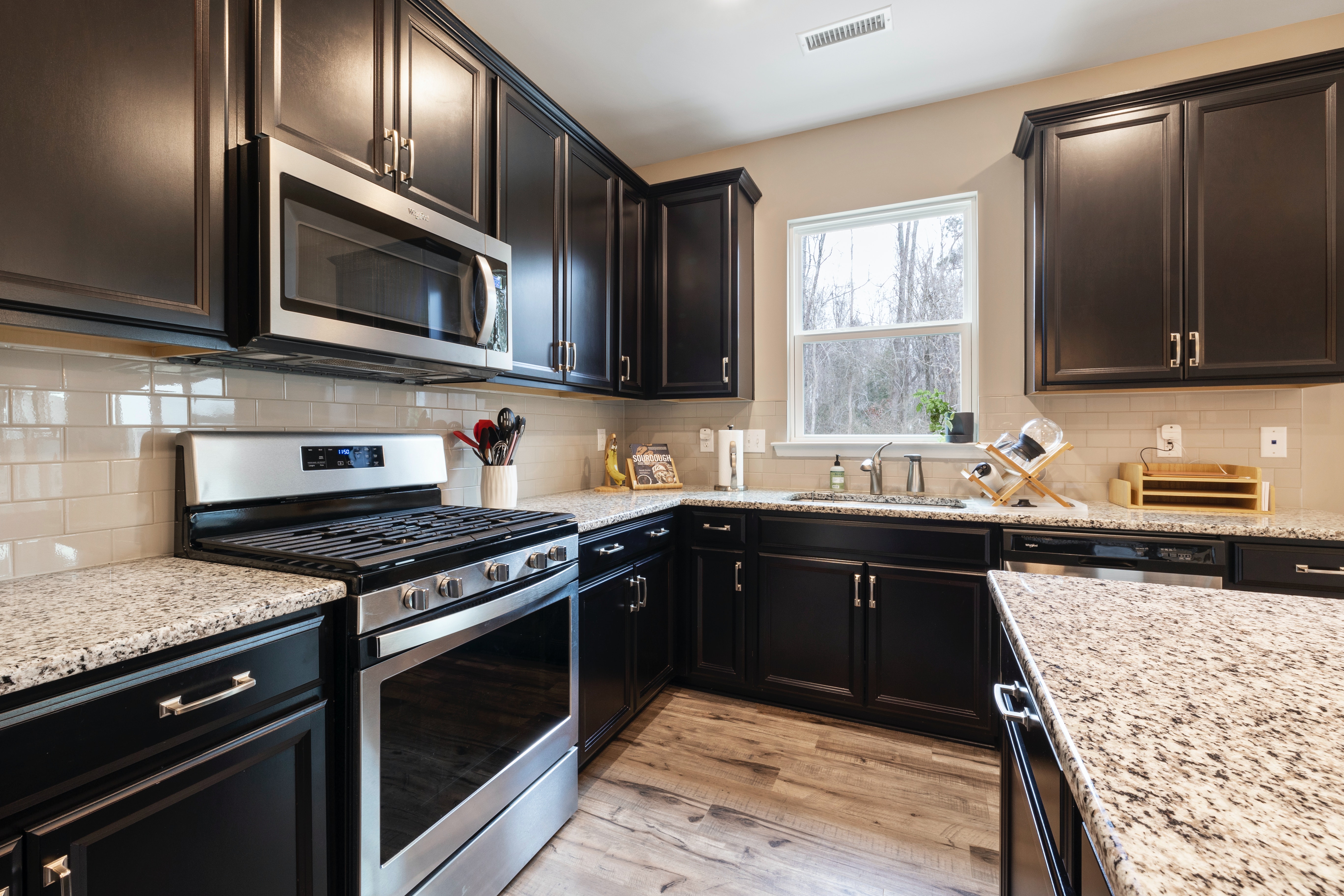 Modern Kitchen Design and Appliances