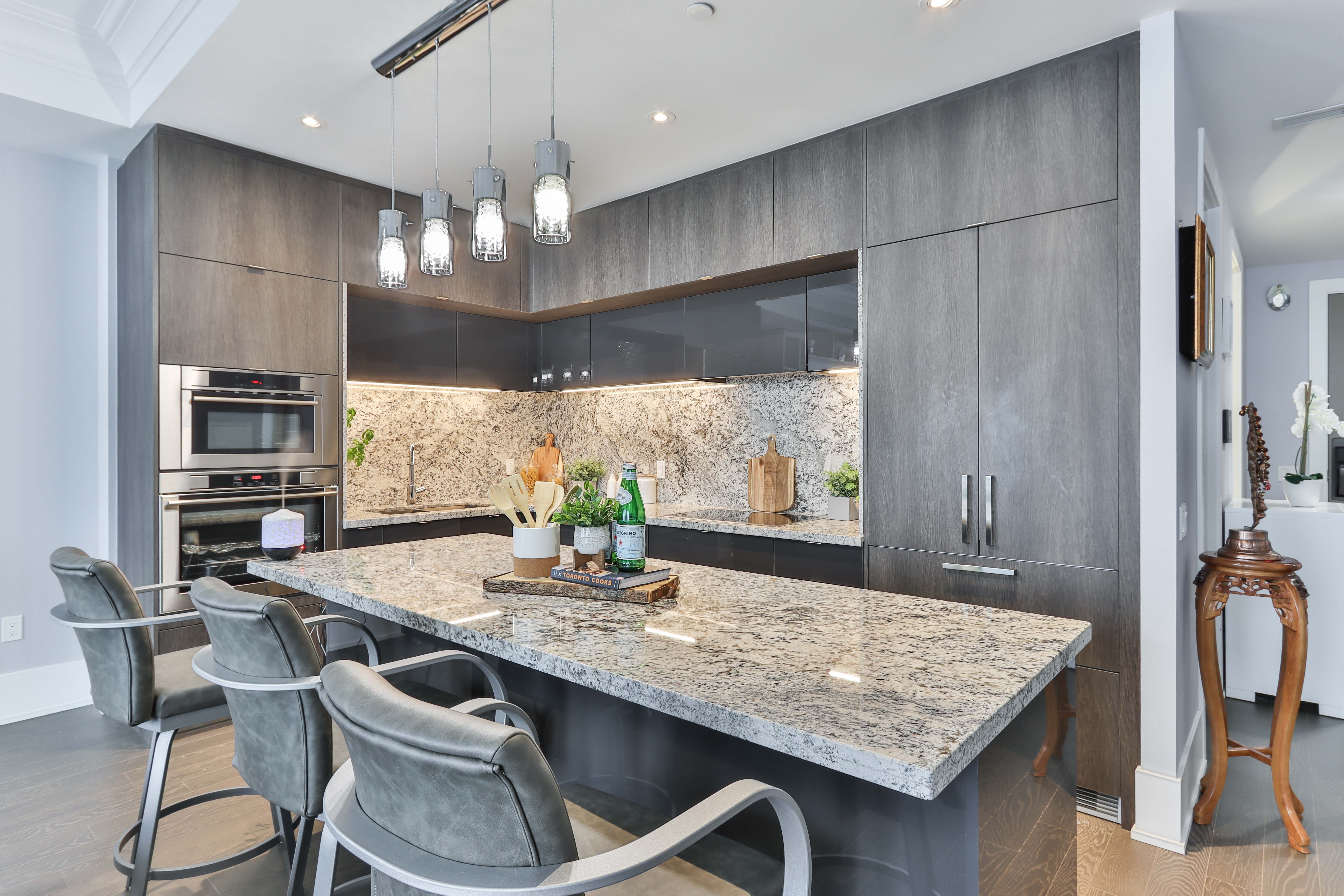 Modern Kitchen With Integrated Refrigerator