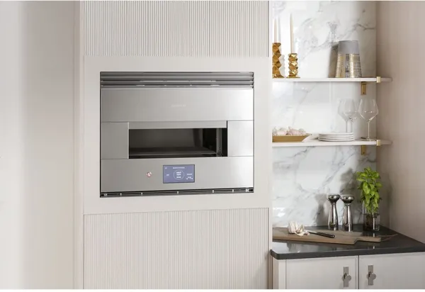 The Monogram ZEP30FRSS oven in a kitchen 