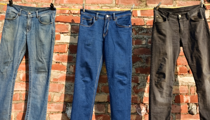 Jeans hanging out to refresh