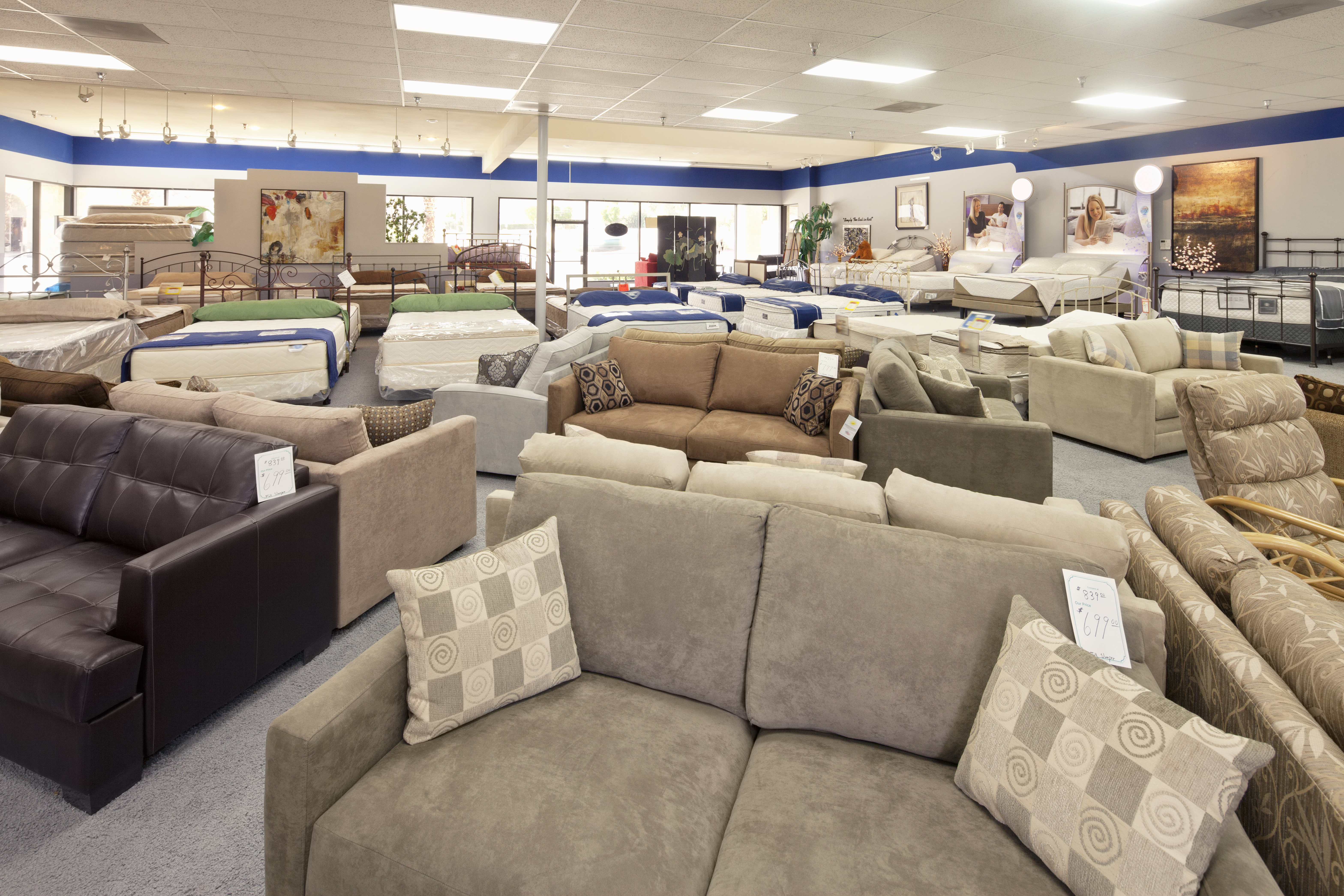 scratch and dent furniture section 