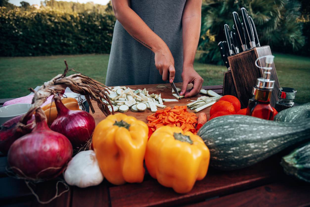 woman chopping veggies