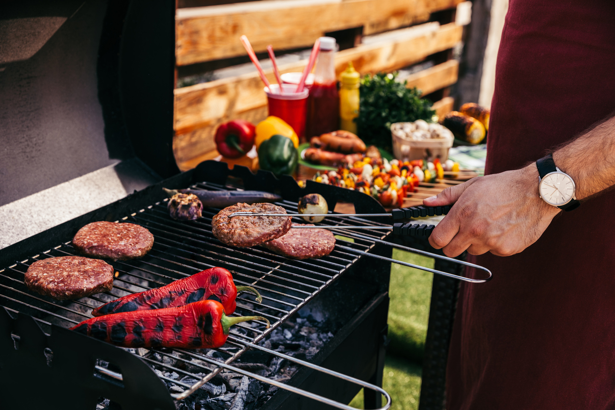 grilling burgers and veggies 