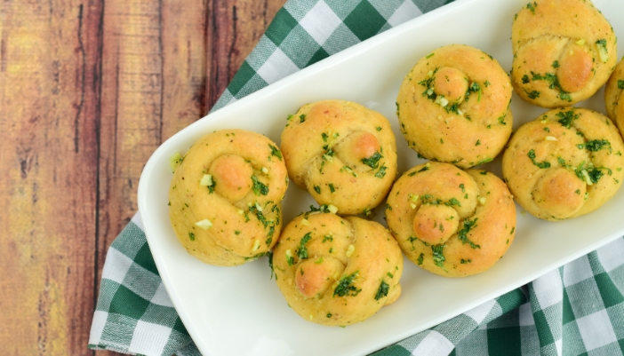 Garlic knots