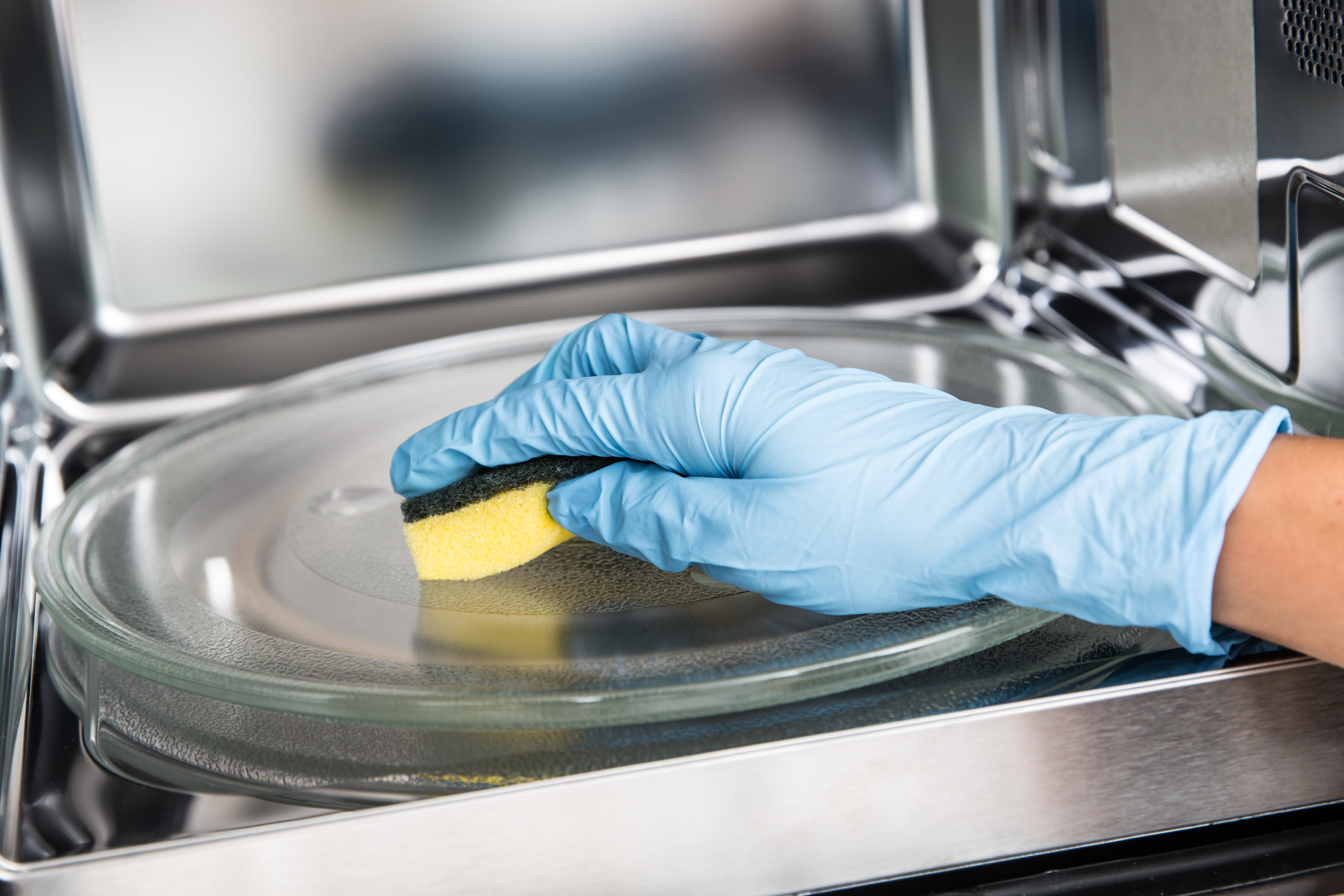 cleaning stainless steel microwave