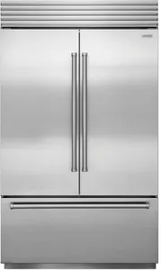 Front view of the Sub-Zero CL4850UFDID_S_P refrigerator 