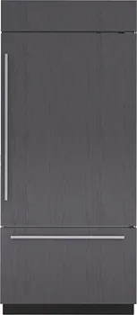 Front view of the Sub-Zero 7023707 refrigerator