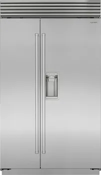 The Sub-Zero CL4850SD/S/P refrigerator in a high-end kitchen
