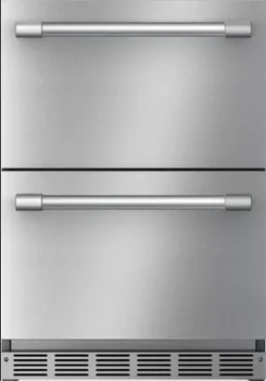 Front view of the Thermador Freedom T24UR925DS refrigerator drawers 