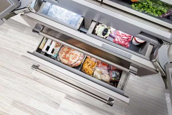 Overhead view of the Thermador Freedom T42BT120NS refrigerator drawer
