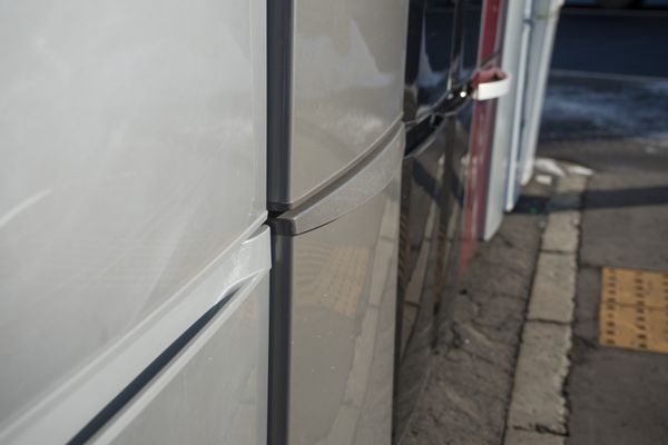 A series of used refrigerators 
