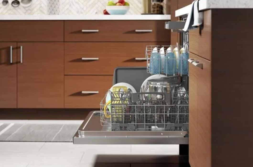 Whirlpool 24in Stainless Steel Built In Dishwasher