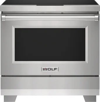 Front view of the Wolf IR36550_S_P induction range 