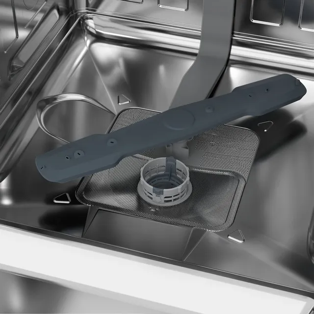 A close up at the filter on the Beko DDT25401X dishwasher 