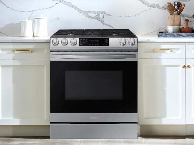 product image of Samsung NX60T8511SS range
