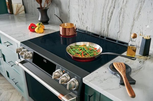 Café Slide in Electric Range