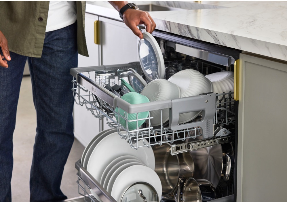 LG vs Samsung Dishwasher Which Brand Takes the Crown? Colder's