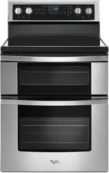 Front view of the Whirlpool WGE745C0FS range 