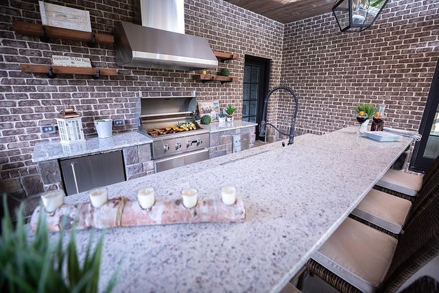 Don’s Appliances Outdoor Source project featuring several outdoor kitchen appliances