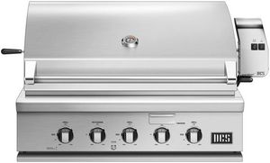 Front view of the DCS Series 7 gas grill 