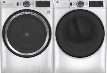Front view of a GE GFW550SSNWW washer and GFD55ESSNWW dryer pair 