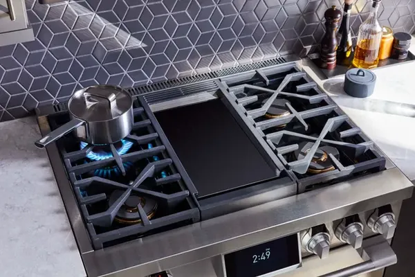 Overhead view of the Signature Kitchen Suite SKSDR360GS dual fuel range