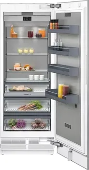 Front view of the Gaggenau RC472705 refrigerator 