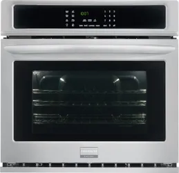 Front view of the Frigidaire Gallery FGEW3065PF oven 