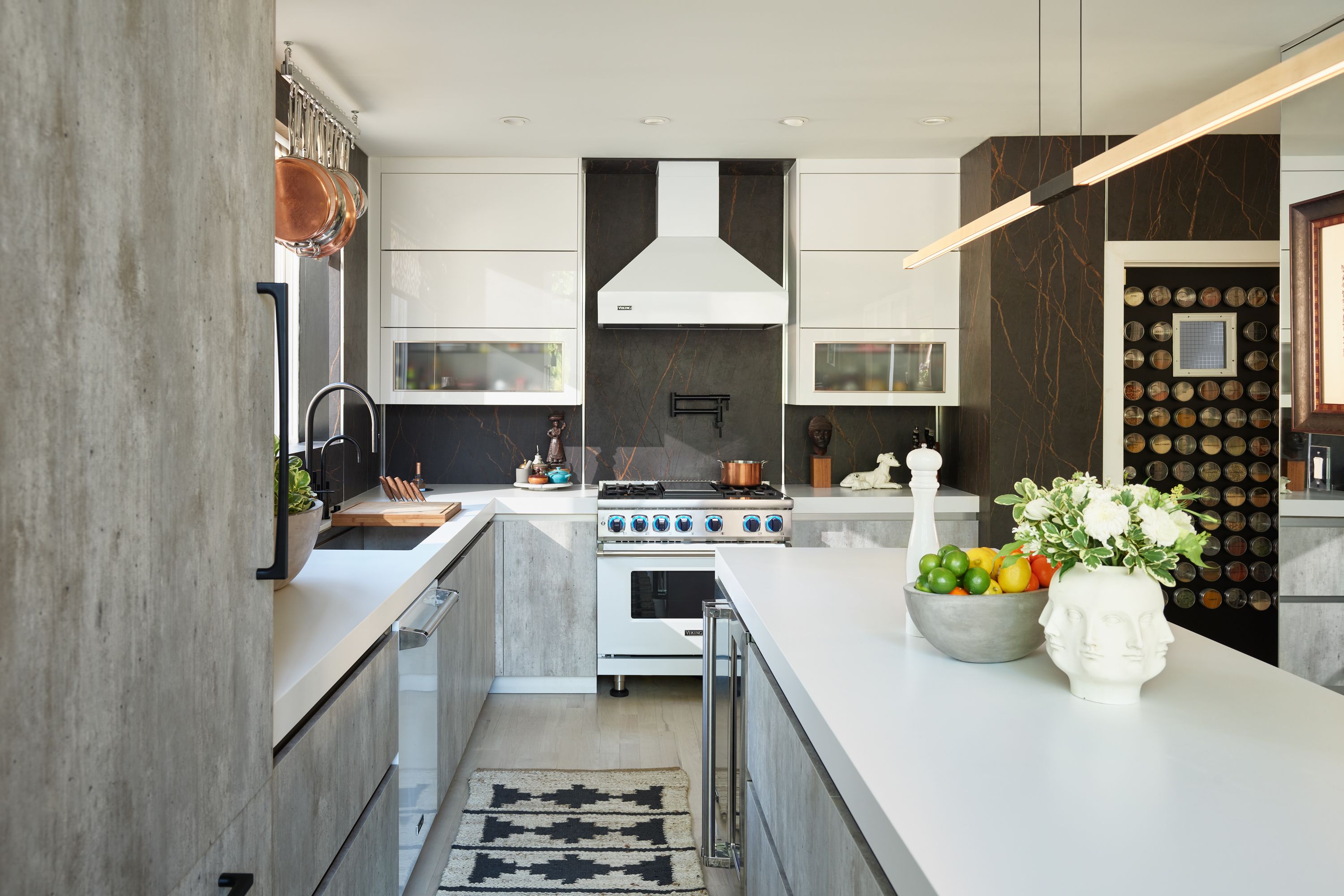 Modern kitchen with a Viking range and range hood