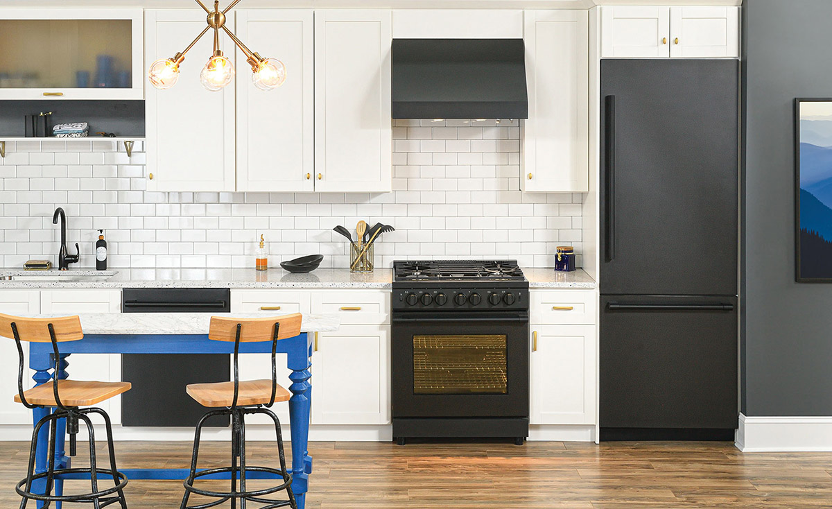 Wide shot of kitchen featuring full suite of Beko appliances in Carbon Black finish 