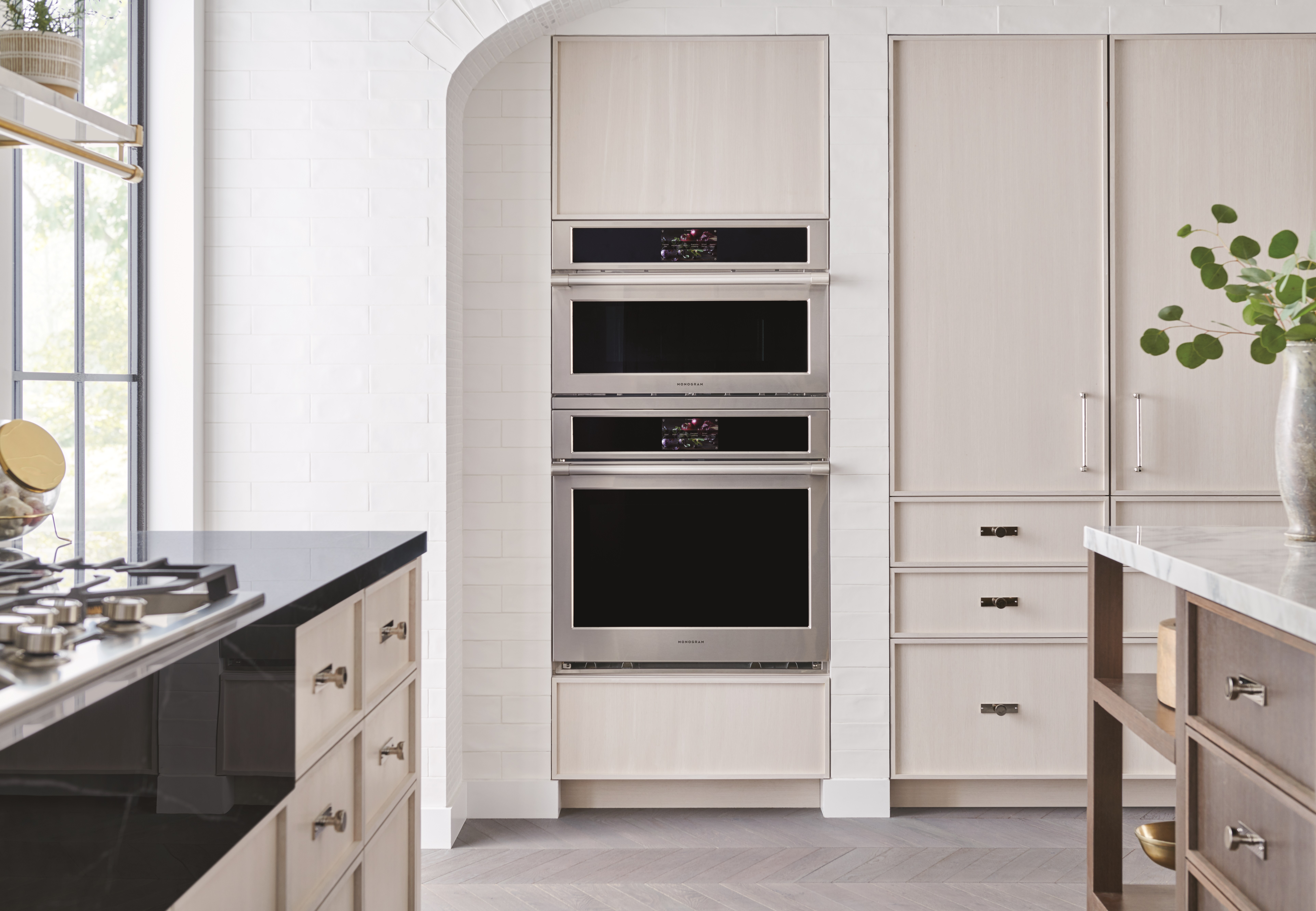 Monogram zts90dpsnss wall oven with matching speed oven