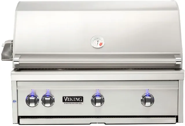 Front view of the Viking VQGI5361NSS  5 Series 36” natural gas grill 