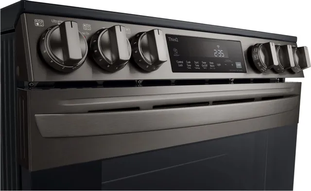 Close up of the LG LSEL6333D electric range 