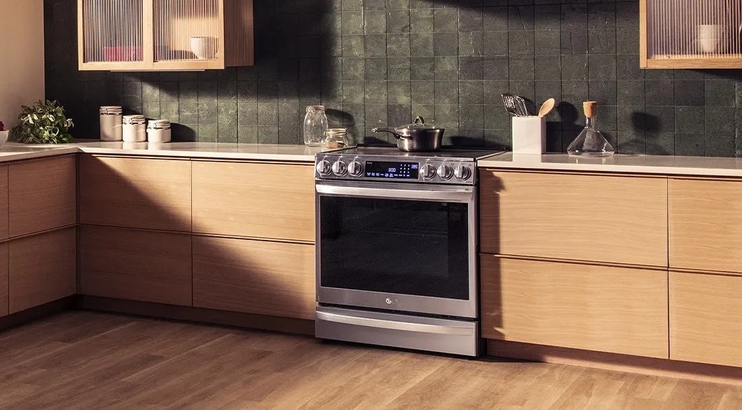 Electric Range Modern Kitchen