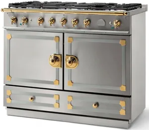 Front view of the La Cornue CornuFe 110 dual fuel range 