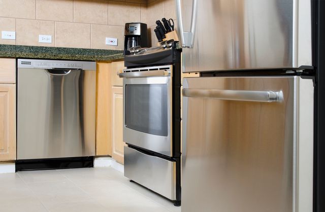 appliances in a kitchen corner