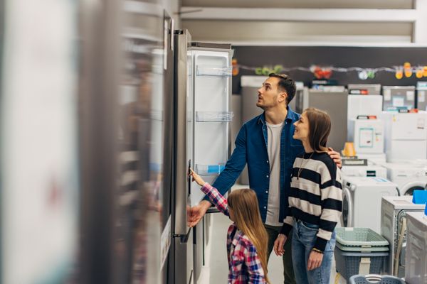 Family Shopping for Appliances