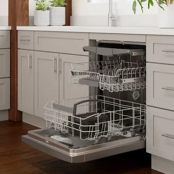 The Bosch 800 Series SGE78C55UC dishwasher with its door open 
