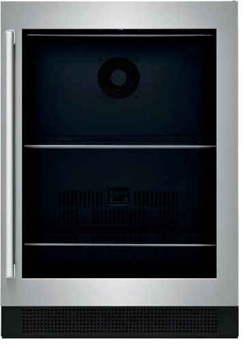 Front view of the Electrolux EI24BC15VS beverage center 