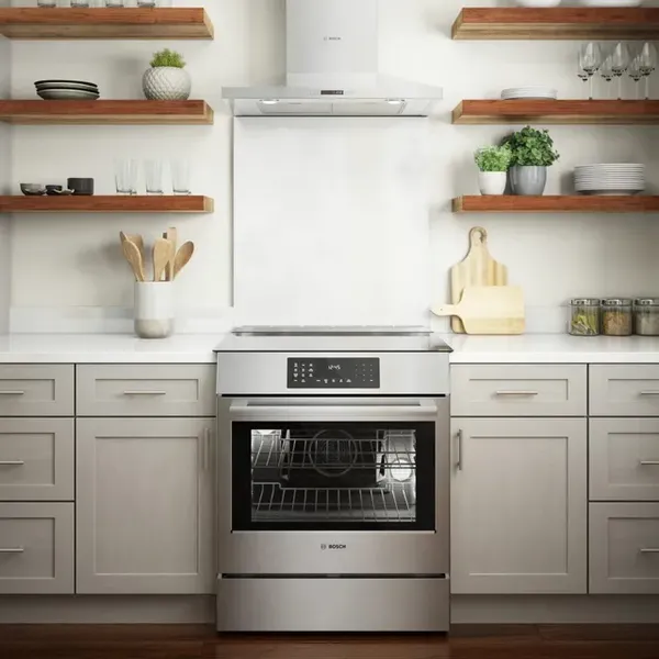 The Bosch 800 Series HII8057U induction range in a kitchen