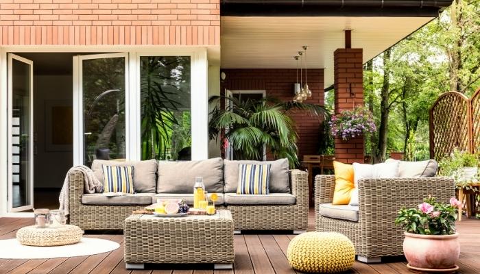 Tasteful outdoor oasis