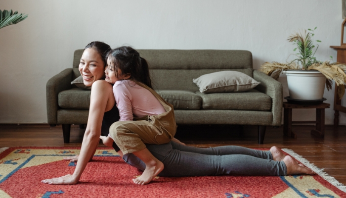 Un tapis ajoute un élément de plus à votre liste de sécurité pour les enfants.