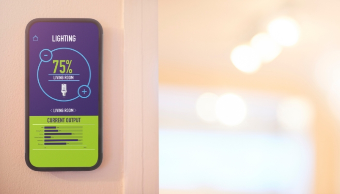 Small digital display showcasing the energy usage of the smart bulbs in the room