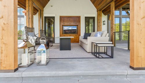 Outdoor Home Theater